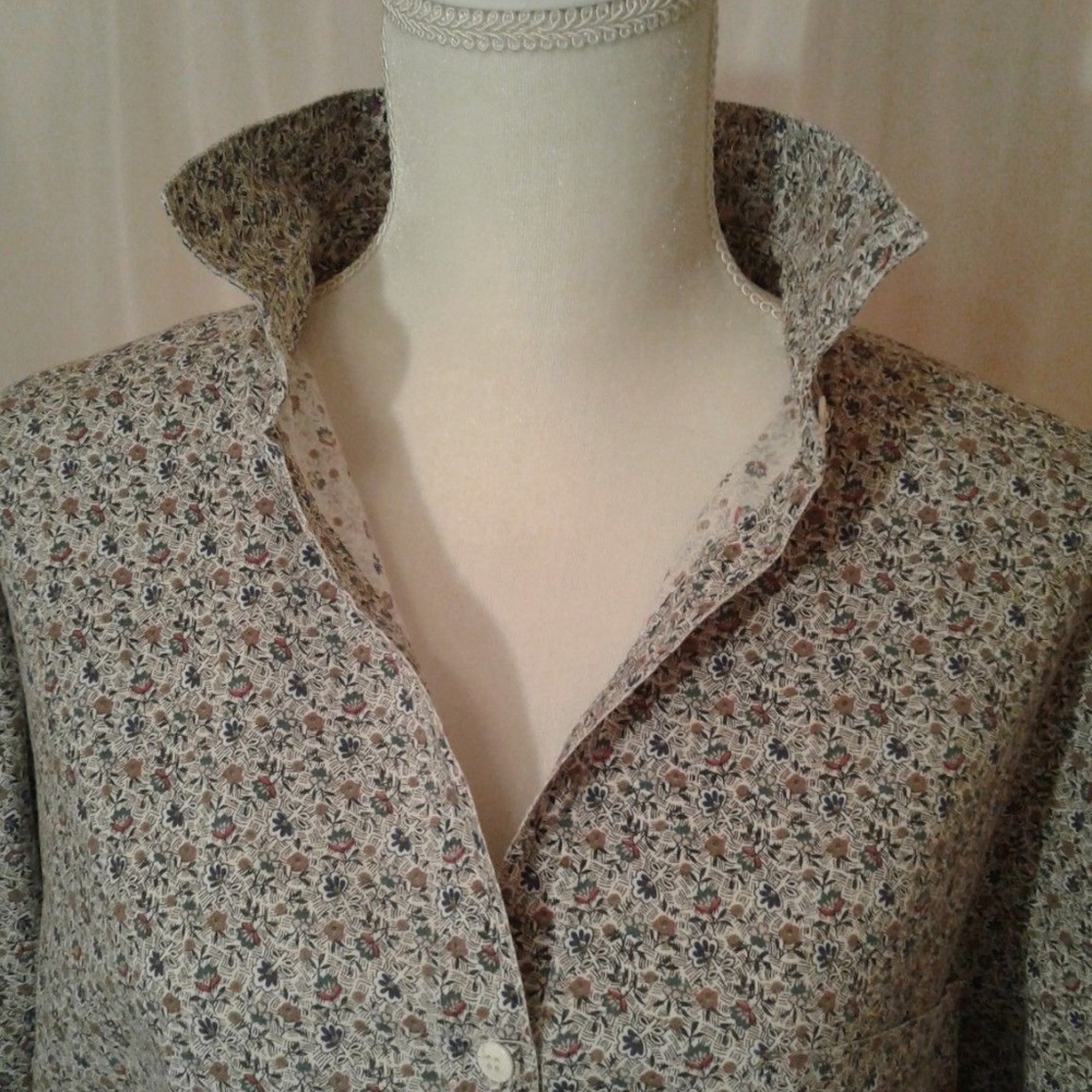 Cherokee Women'as 20W Floral Buttton Down